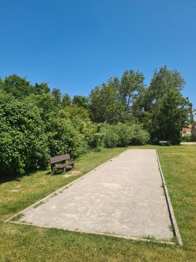 Les Embruns Maison meublée, proche de la mer Grand-Fort-Philippe Extérieur photo